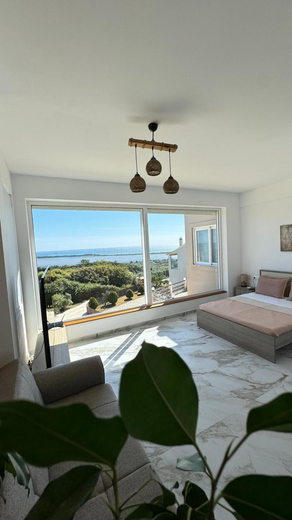 Castros Delmare Villa